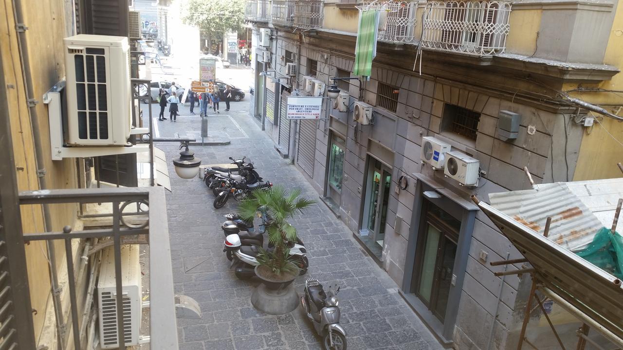 B&B Residenza Il Castello Naples Exterior photo