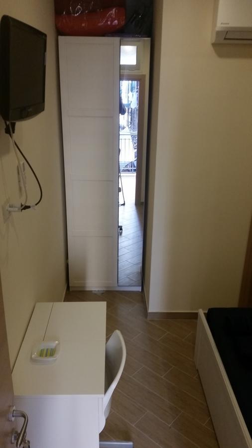 B&B Residenza Il Castello Naples Exterior photo